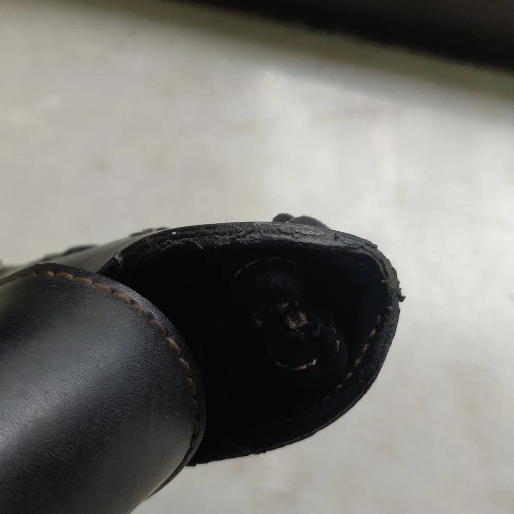 Black Baguette - Picture 10 of 12